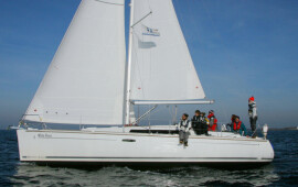 Oceanis 37, White Horse