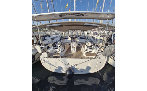 Oceanis 37.1, Agios