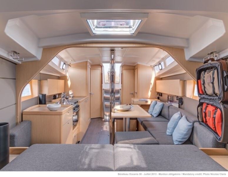 Oceanis 38.1 CLASS