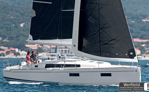 Oceanis 38.1, Lukas