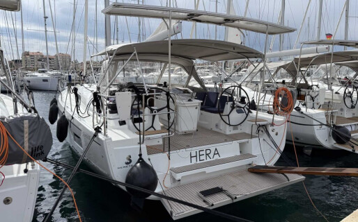 Oceanis 40.1, Hera