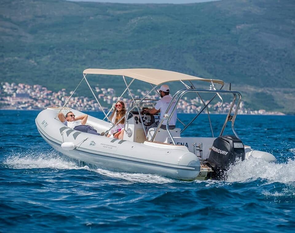 Stingray Predator 640 Elena