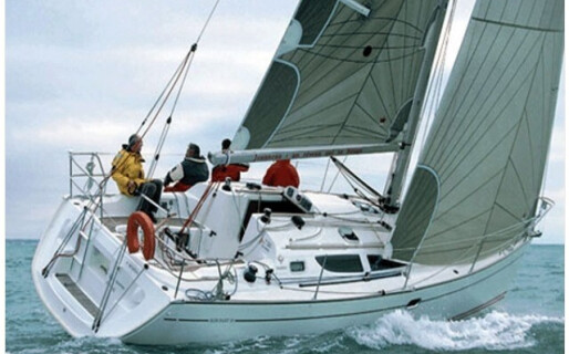 Sun Fast 35, Adonara