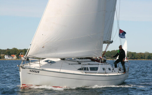 Sun Fast 37, Nivius