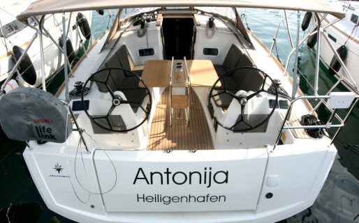 Sun Odyssey 349, Antonija
