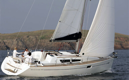 Sun Odyssey 36i, Celeste