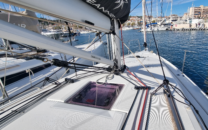 Sun Odyssey 380 Sunny