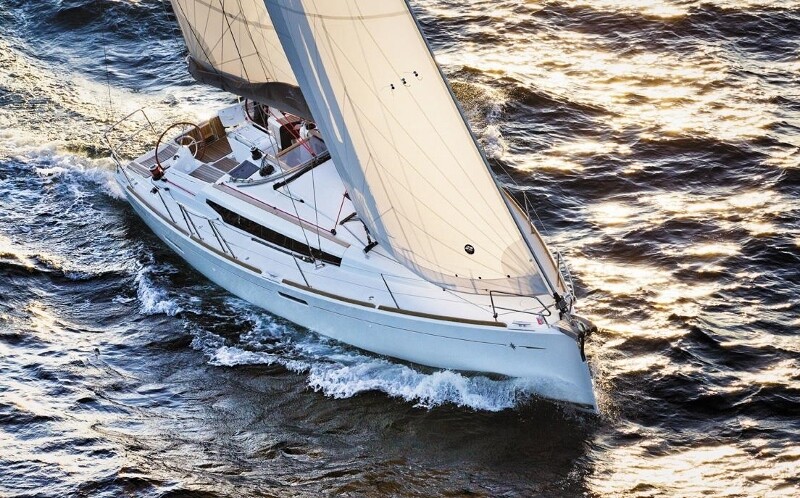 Sun Odyssey 389, PITTA