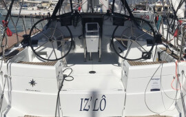 Sun Odyssey 389, Iz’lo