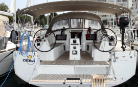 Sun Odyssey 410, Deba
