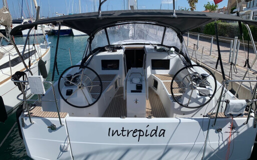 Sun Odyssey 410, Intrepida