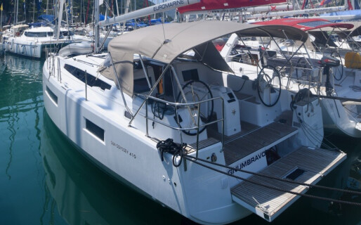 Sun Odyssey 410, Signum Bravo