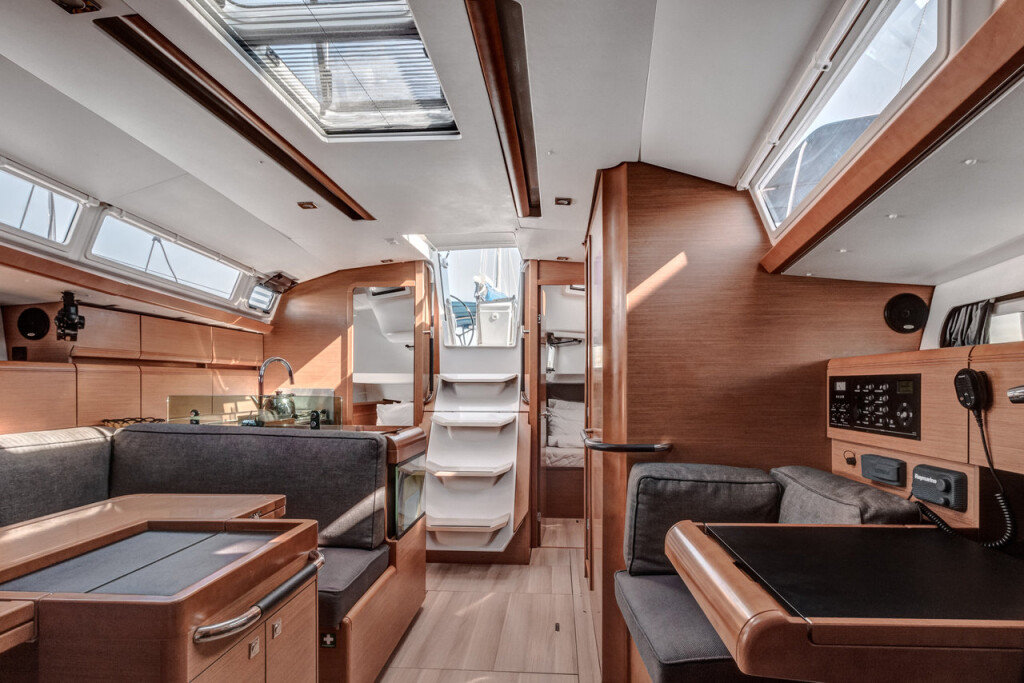 Sun Odyssey 419 Lionheart