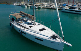 Sun Odyssey 440, Asteri