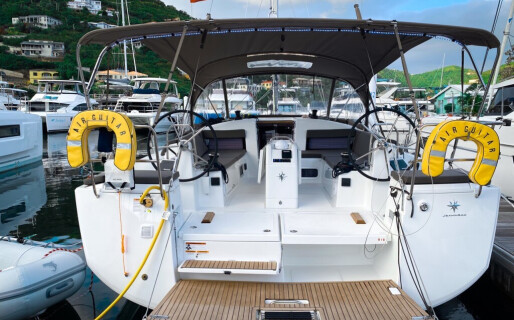 Sun Odyssey 440, Air Guitar