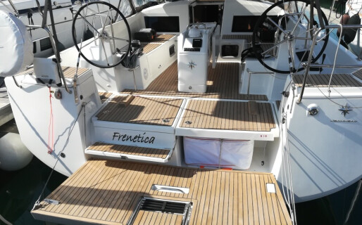 Sun Odyssey 440, Frenetica