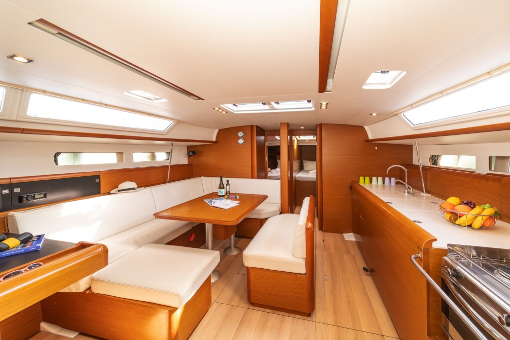 Sun Odyssey 479 Sirius