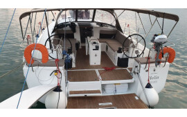 Sun Odyssey 490, Helia